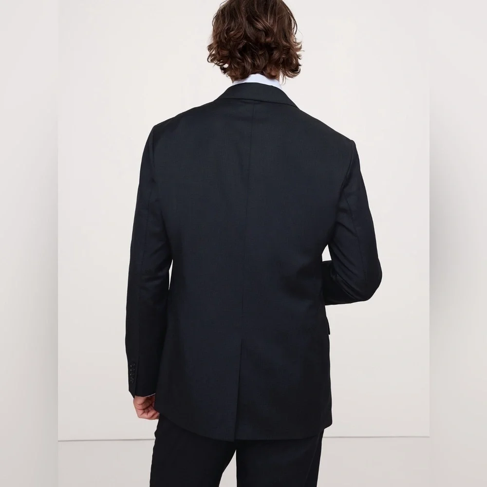 Banana Republic top tier
